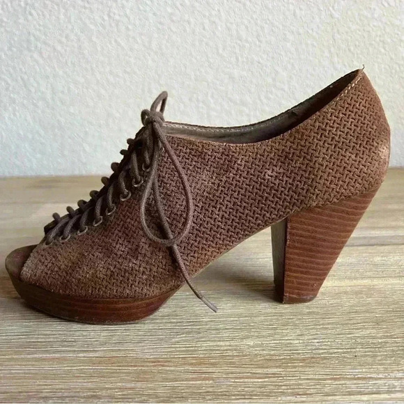 Jeffrey Campbell Anthropology Roosevelt Cone Heel Women’s Size 8 Brown Suede - Picture 3 of 11